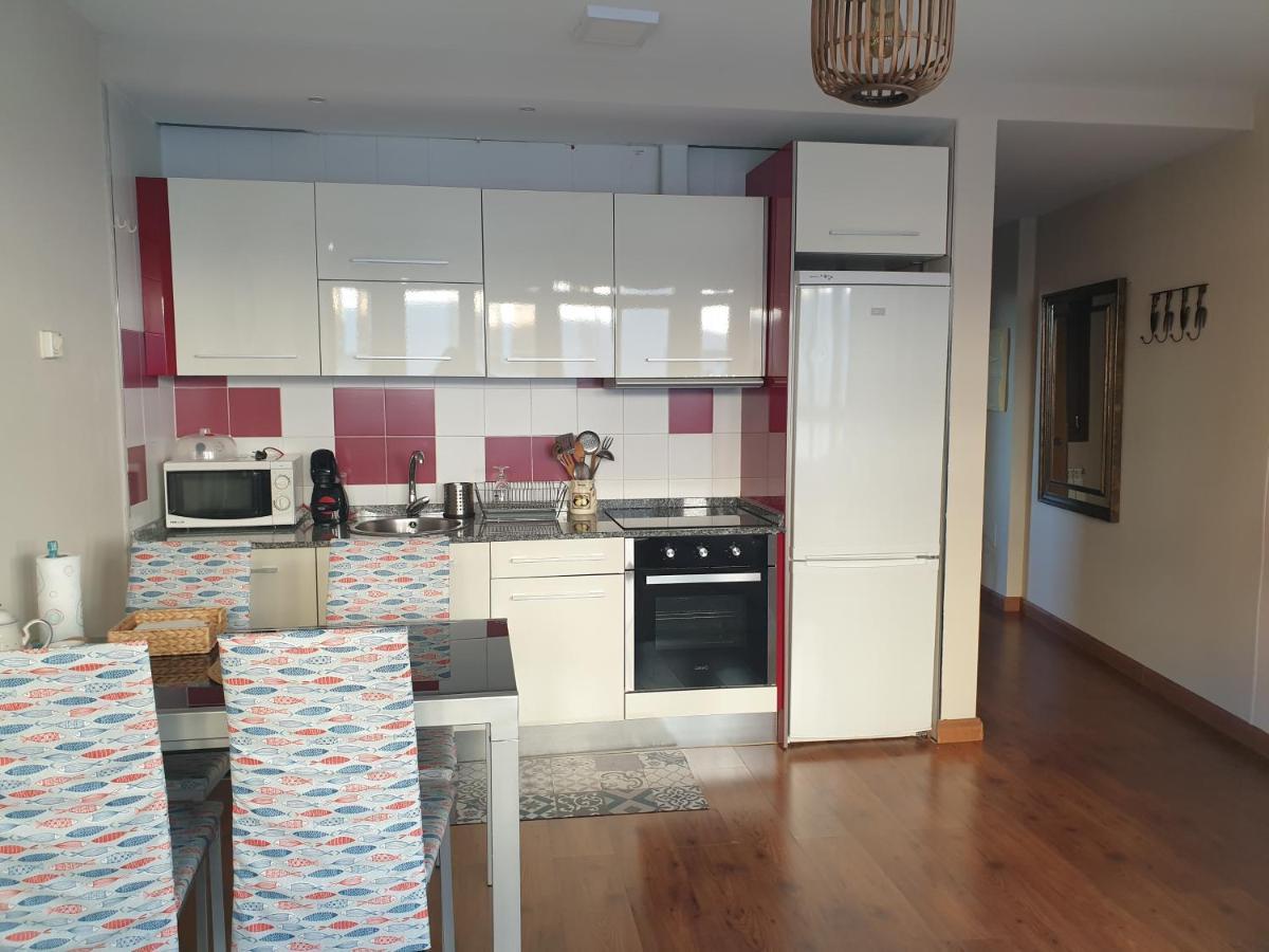 Apartamento Cine Colon 2 Рибадео Екстериор снимка