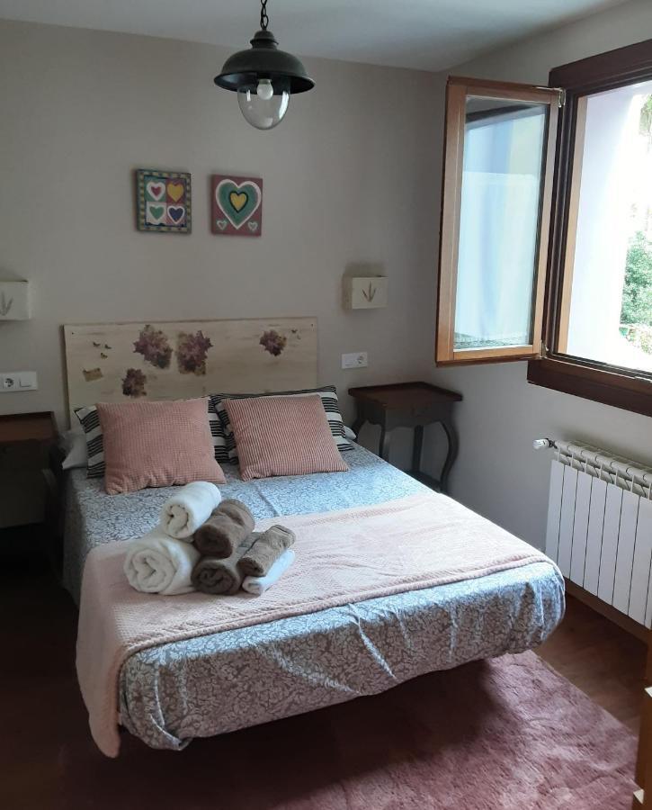 Apartamento Cine Colon 2 Рибадео Екстериор снимка